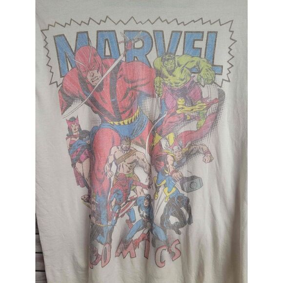 MARVEL Men's Graphic short sleeve T-SHIRT Size M White light weight #A60 - Picture 2 of 8